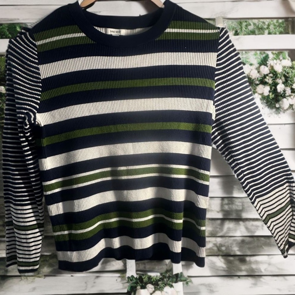 Stripes, stripes & more stripes!  Perfect colors! - Picture 6 of 6